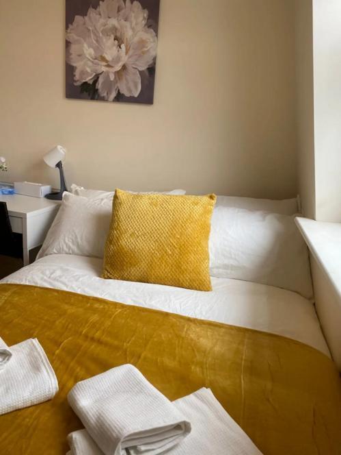 Cosy Private Rooms In Euston Square, Central Лондон Экстерьер фото