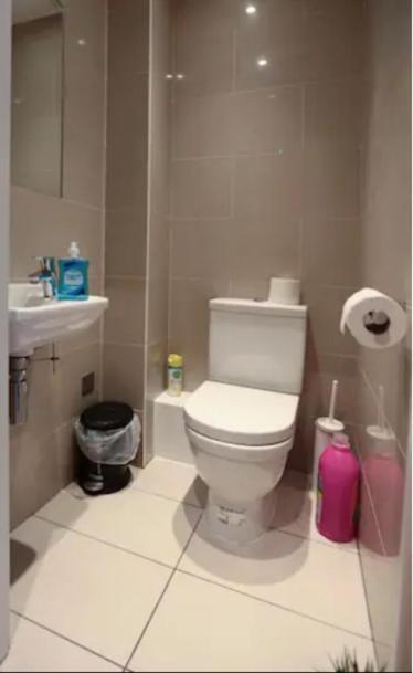 Cosy Private Rooms In Euston Square, Central Лондон Экстерьер фото