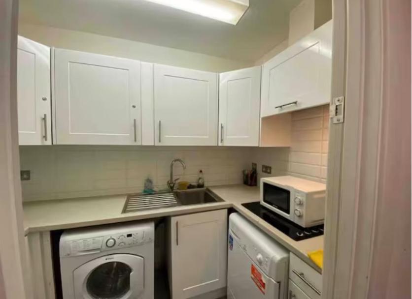 Cosy Private Rooms In Euston Square, Central Лондон Экстерьер фото